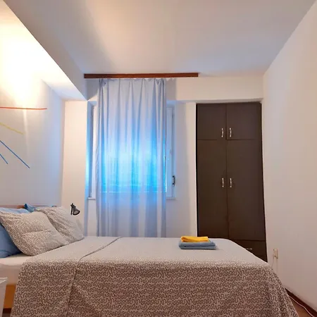 Two Bedroom Near Centre