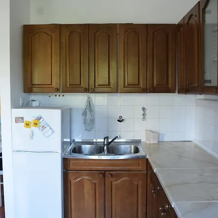 Apartment Two Bedroom Near Centre *
